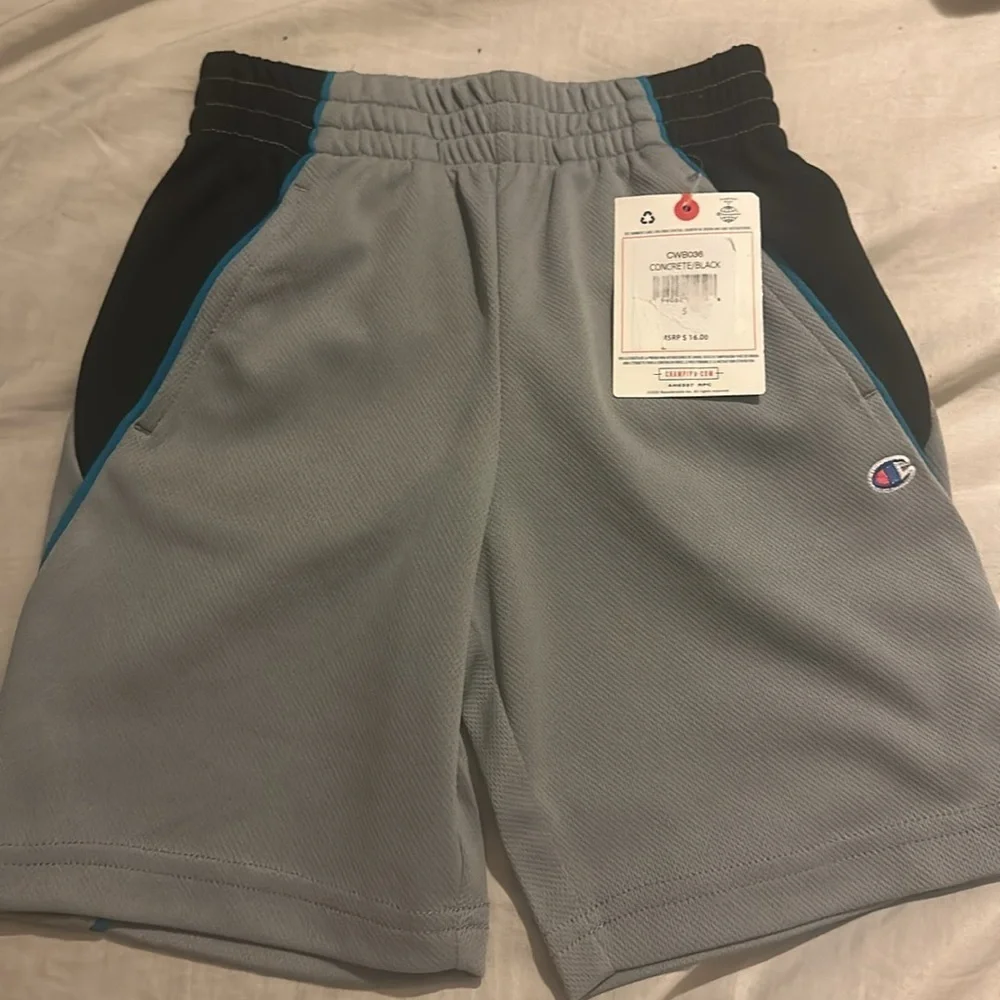NWT  Champion Color Block Mesh Shorts Concrete/Black